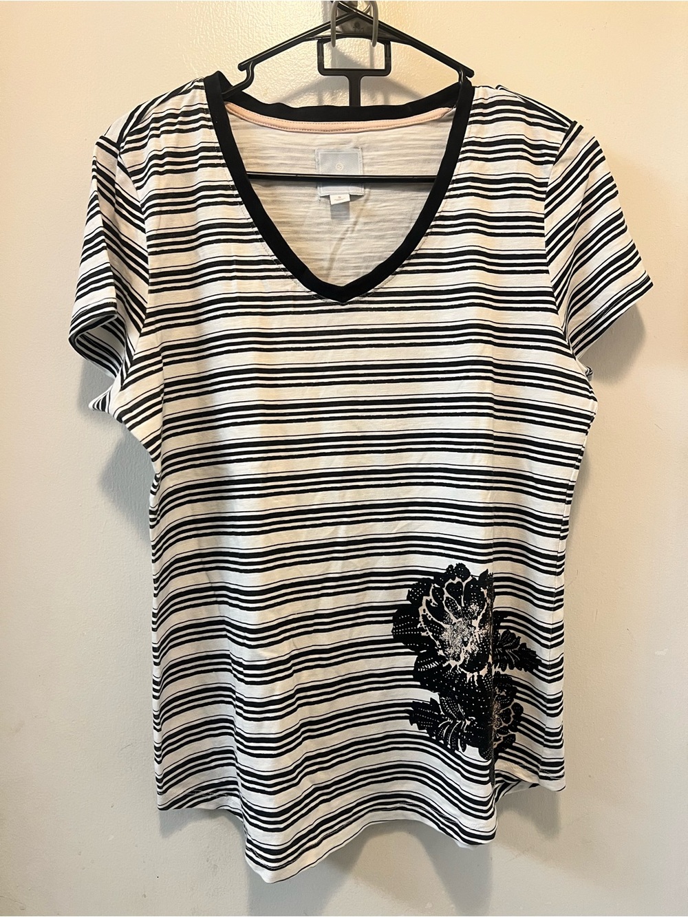 Sunday Striped V-Neck Tee with Black Floral Accent - Black & White